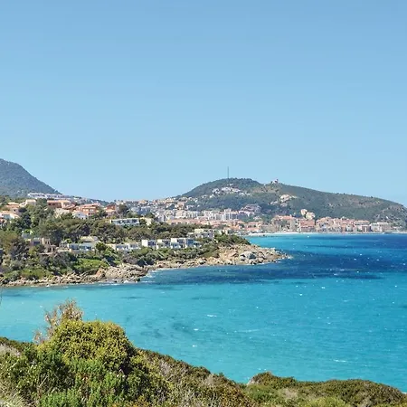 Holiday Marine De Davia *